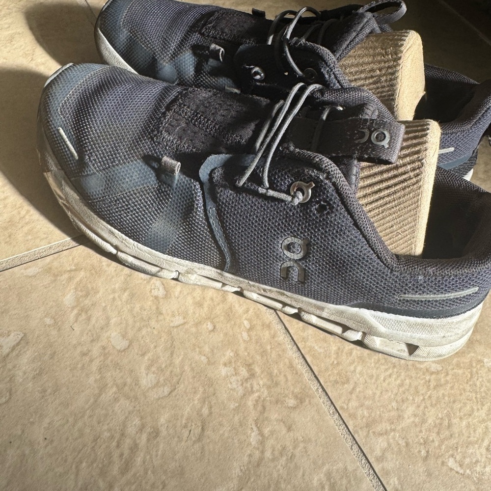 On Kids' Navy Sneakers - Picture 2 of 2